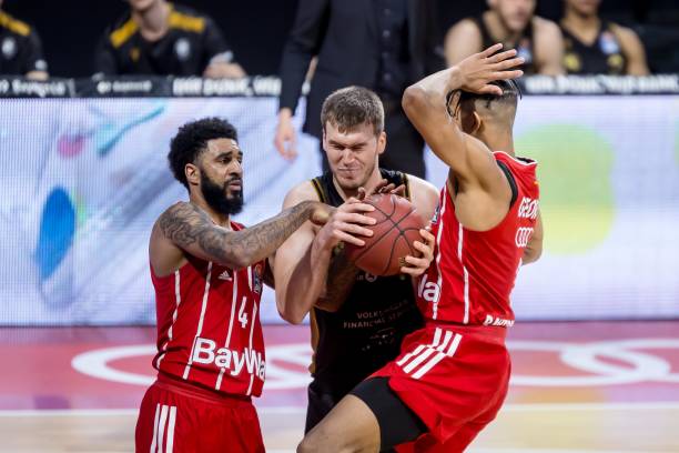 亚历山大本 亚历山大本